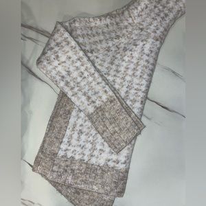 RD STYLE Women’s turtleneck sweater Size small